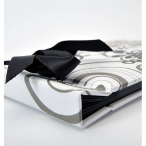 design-albumi-grindy-235x16cm-valkoinen-musta